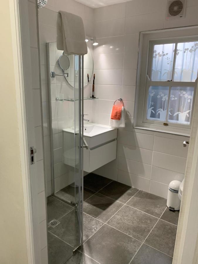 Avenues Guest House Стеленбош Екстериор снимка