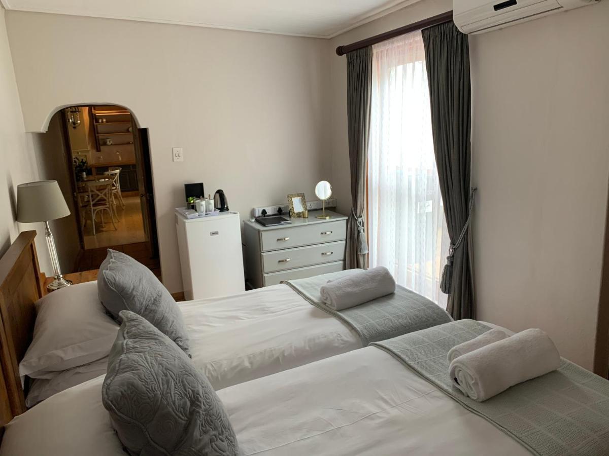 Avenues Guest House Стеленбош Екстериор снимка