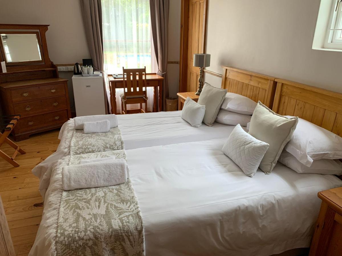 Avenues Guest House Стеленбош Екстериор снимка