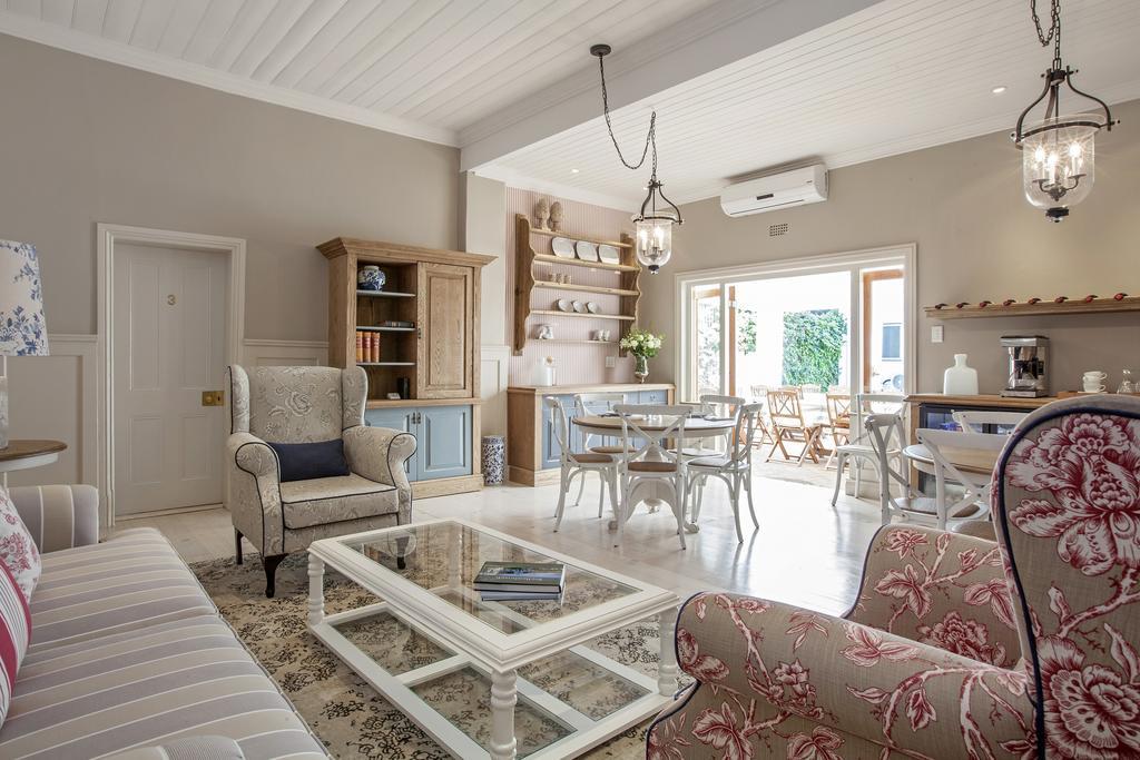 Avenues Guest House Стеленбош Екстериор снимка