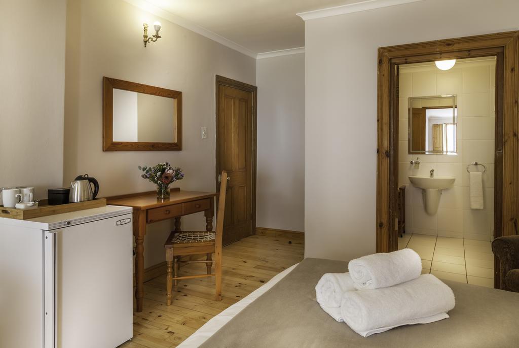 Avenues Guest House Стеленбош Екстериор снимка