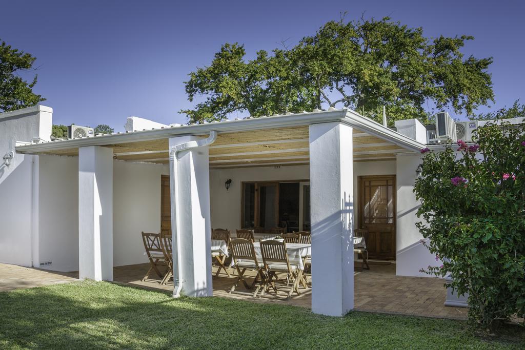 Avenues Guest House Стеленбош Екстериор снимка